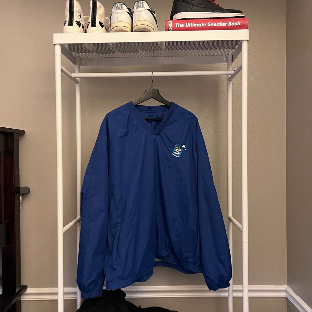 Take 5 car wash windbreaker 2XL
